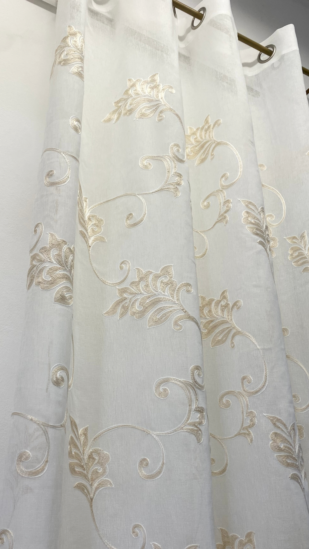 TENDA CON ANELLI 140X300 ISOTTA FANTASIA CLASSICA